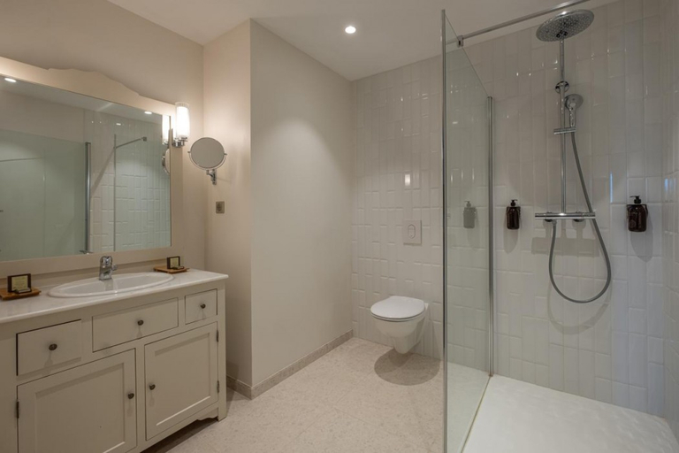 Bathroom 3, Domaine de la Commanderie de Ballan, Indre-et-Loire