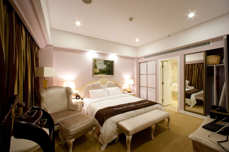 Bedroom 2, Jinling Mandarin Garden Hotel Nanjing, Nanjing