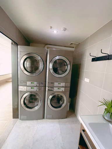 Bathroom 4, HanTing Hotel (Shenzhen Nanshan Subway Station), Shenzhen