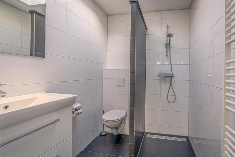 Bathroom 4, Cozy and Comfortable 4-person Bungalow, Texel