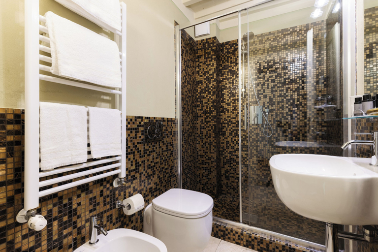 Bathroom 3, Residenza d'Epoca Relais I Miracoli, Pisa