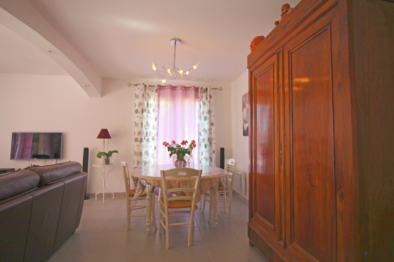 Dining 2, Villa With Clime and Private Pool, Vaucluse