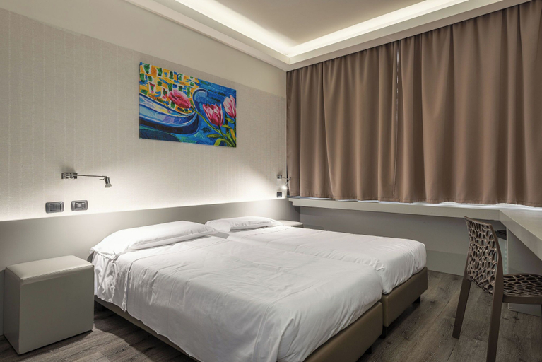 Bedroom 3, The Gate Hotel, Florence