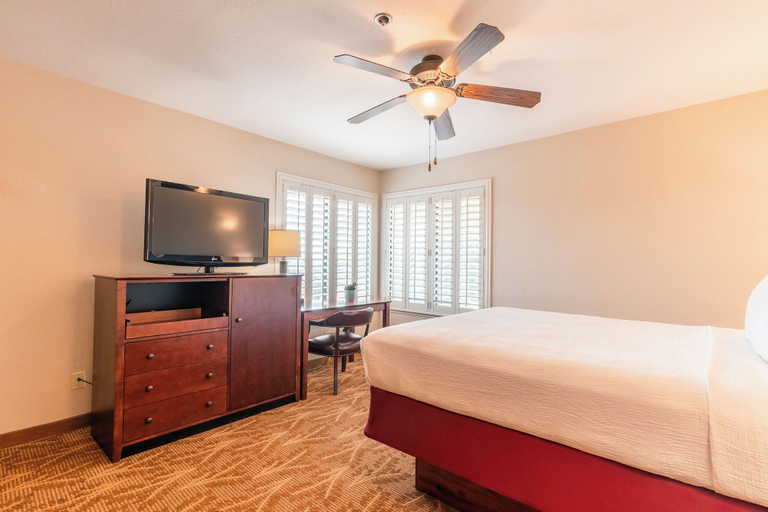 Bedroom 3, Governors Inn Hotel, Sacramento