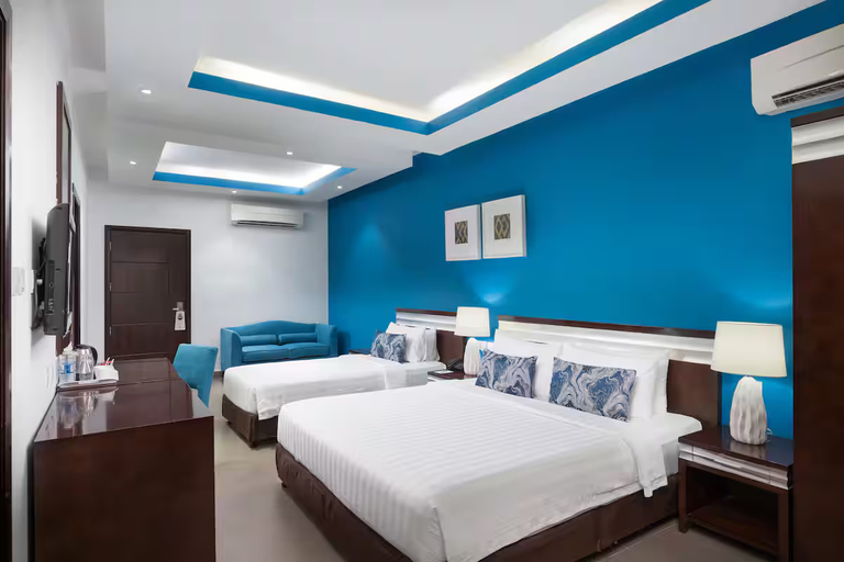 Bedroom 3, Al Hail Waves Hotel Managed By Centara, Seeb