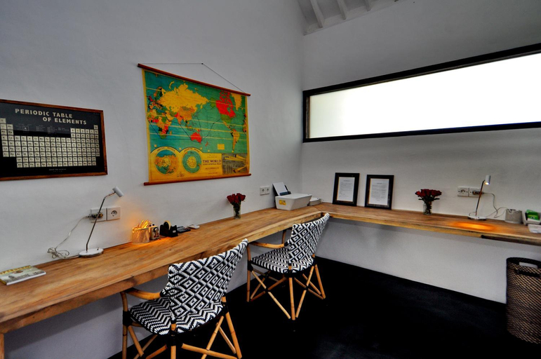 Food & Drinks, Design villa in Batu Bolong , Badung