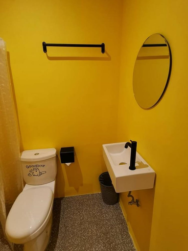 Bathroom, Way Shack Hostel, Oslob