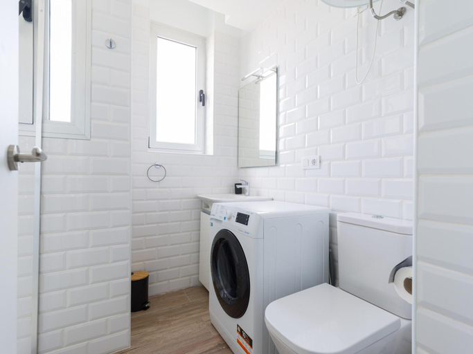 Bathroom 3, Apartment in Las Palmas near Playa de Las Canteras, Las Palmas