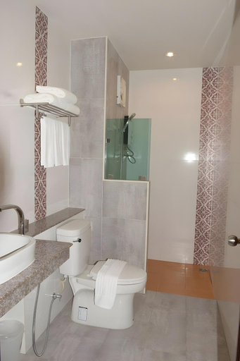 Bathroom 4, Peak Boutique City Hotel, Mueang Krabi