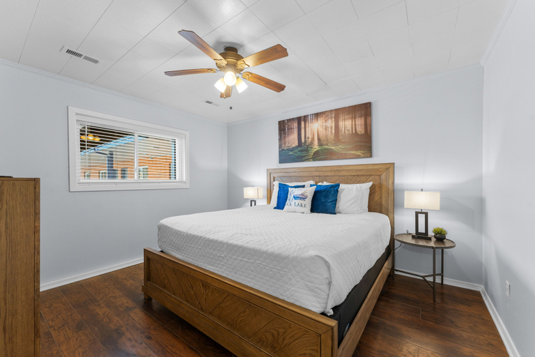 Room 5, Sc3- Silver Cove 3 3 Bedroom Condo, Stone