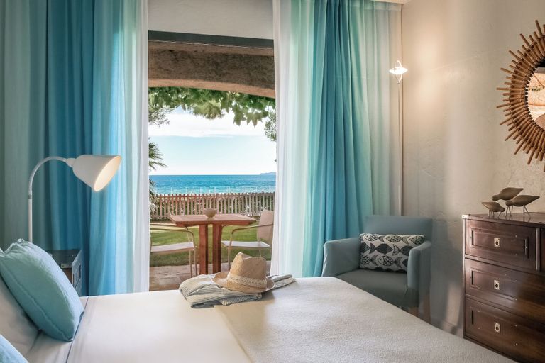 Room 4, Hôtel La Pinède Plage, Var