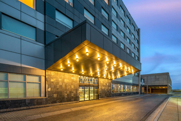 Exterior & Views 2, Lakeview Signature, Trademark Collection by Wyndham, Division No. 11