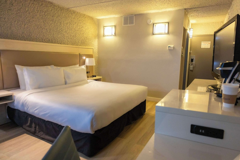 Bedroom 3, Radisson Hotel Fort St. John, Peace River