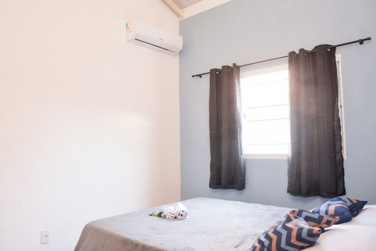 Room 3, Casa com Garagem e Churrasqueira em Tima Regi o, Olímpia