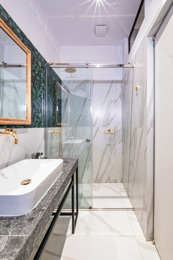 Bathroom 4, Belle epoque suites, Attica