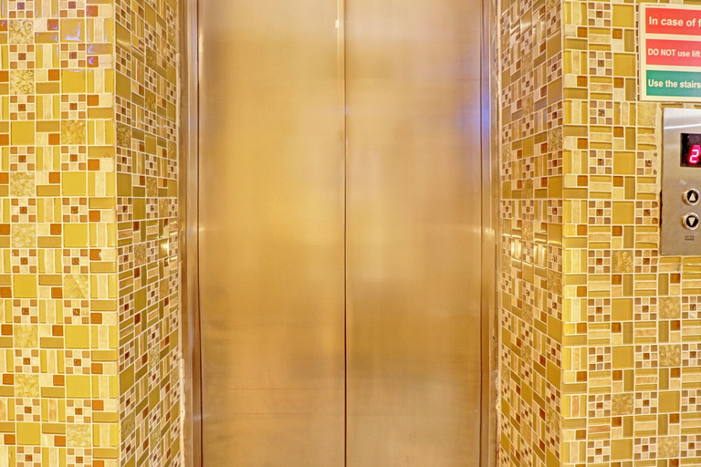 Elevator, Fabhotel Western Inn, Kancheepuram