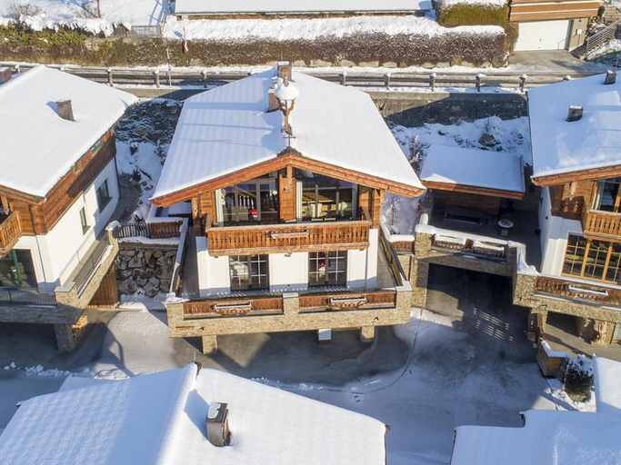 2, Wellness Chalet near Wildkogel, Zell am See
