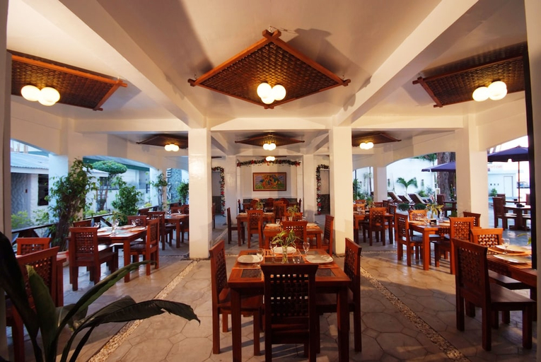 Food & Drinks, Angelyn's Dive Resort, Puerto Galera