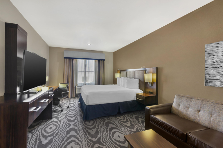 Bedroom 3, Best Western Plus Williston Hotel & Suites, Williams