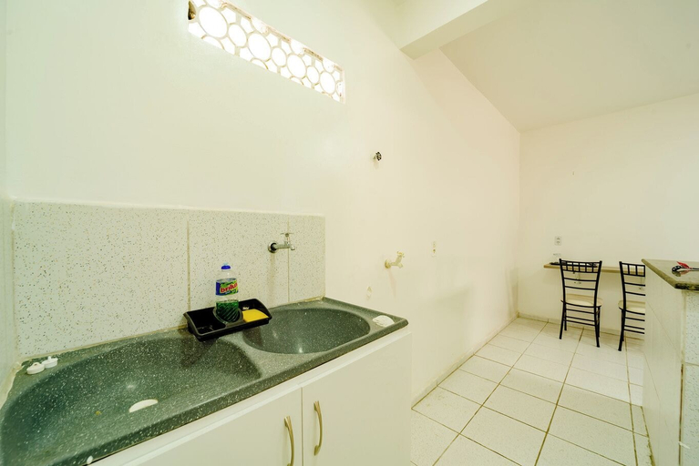 Room 3, Flat Para 2 Pessoas a Poucos Metros do Aeroporto, Fortaleza
