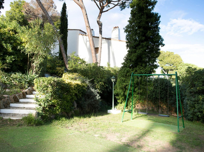 Room 5, Espectacular Apartament al cor de Calella, Girona