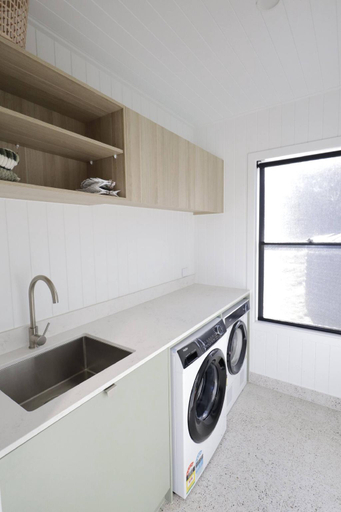Clothes dryer 5, Off-Grid Farm Stay with Scenic Views, Tenterfield