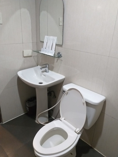 Bathroom 4, Royale Parc Hotel Puerto Princesa Palawan, Puerto Princesa City
