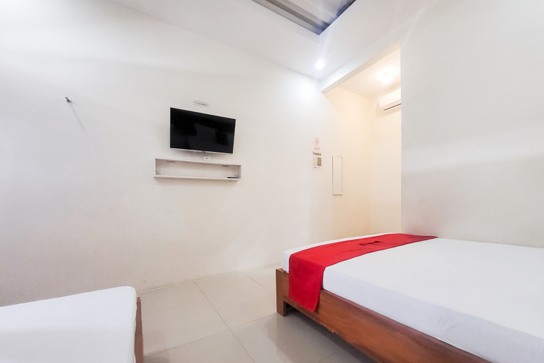 Bedroom 4, RedDoorz @ Pondok Zalfa Pangandaran, Pangandaran
