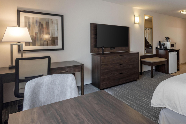 Bedroom 3, Best Western Dawson Creek, Peace River