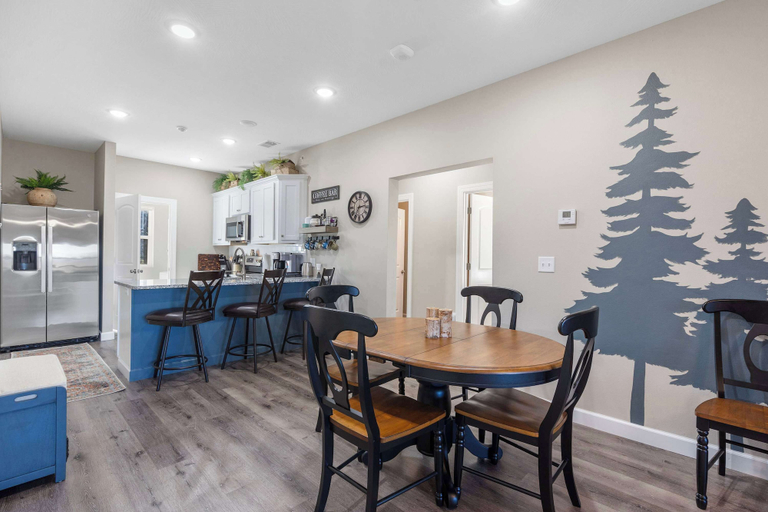 Dining, Crossroads Vistas - 3bdr Condo, Taney