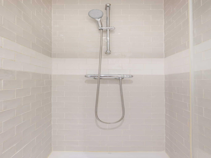 Bathroom 3, Charming studio apartment for 2 - Bastille, Paris