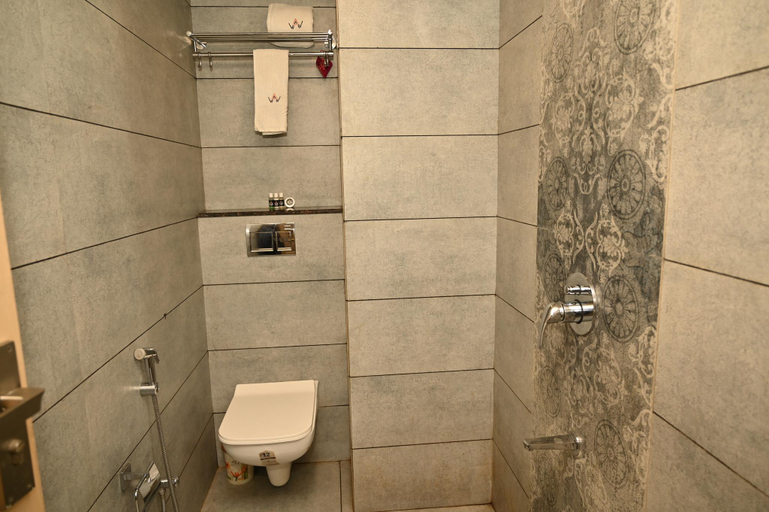 Bathroom 4, VaV Residency, Thane