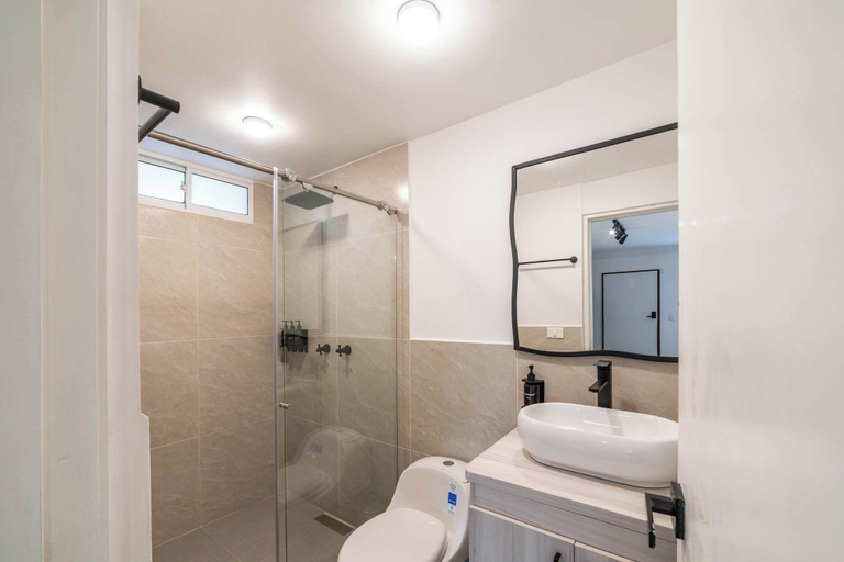 Room 2, w Modern Loft With Jacuzzi in El Poblado, Medellín