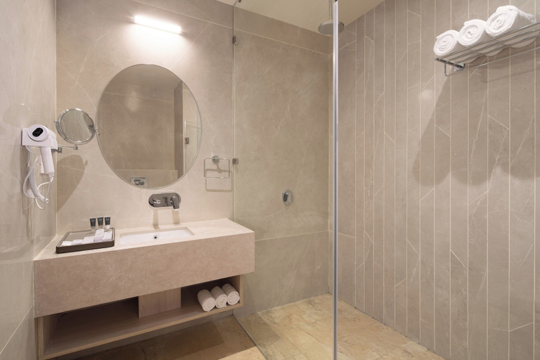 Bathroom 5, Treat Imperial, Aurangabad