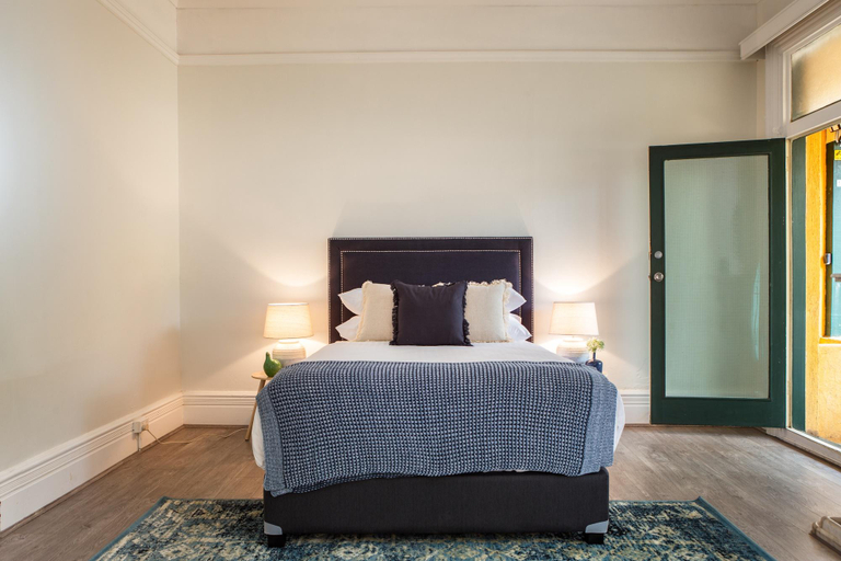 Bedroom 3, Central 2-Bed Apartment with Private Parking, Sydney