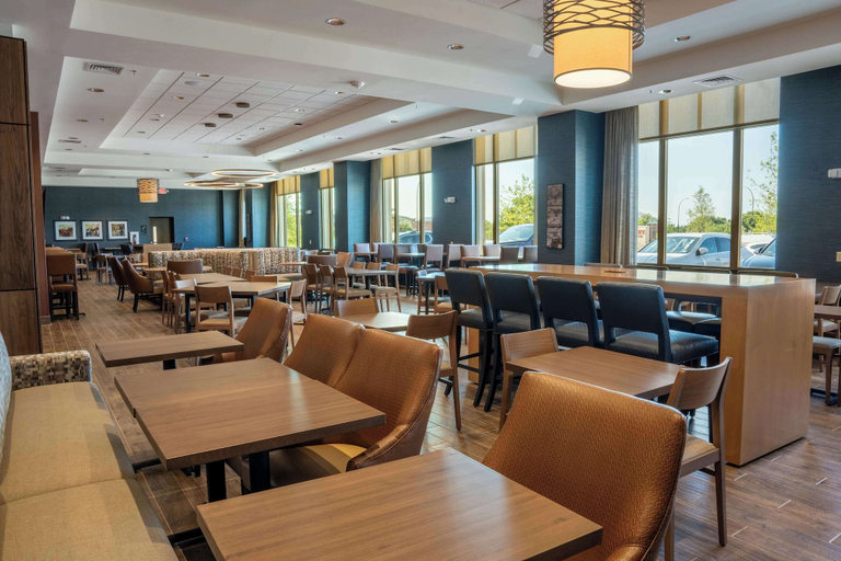Food & Drinks 5, Drury Plaza Hotel Dallas Arlington, Arlington