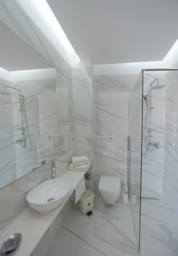 Bathroom 3, Trianta Hotel Apartments, South Aegean