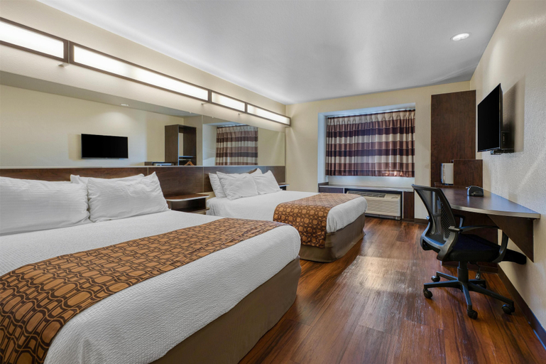 Bedroom 3, SureStay Plus Hotel by Best Western Buckhannon, Upshur