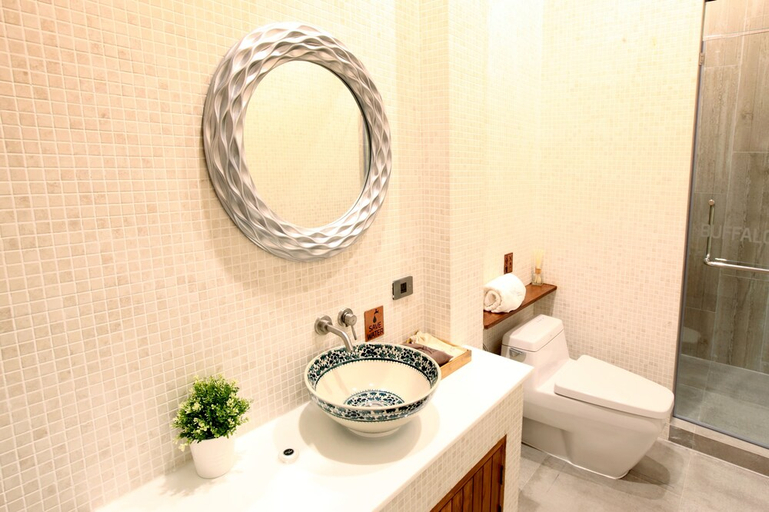 Bathroom 4, The Buffalo Amphawa, Muang Samut Songkhram