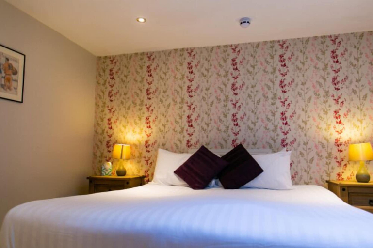 Bedroom 5, The Maltsters Arms, Devon