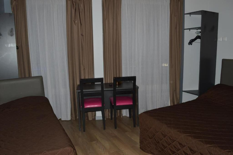 Bedroom 5, Hotel Allety, Paris