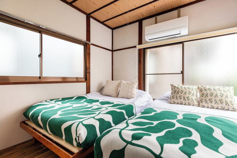 Room 4, Yayoicho 1 House, Nakano City