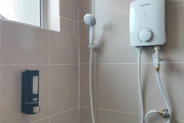 Bathroom 3, Forget-Me-Not Pangkor Homestay 70, Manjung