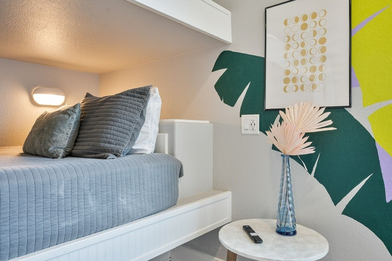 Room 4, The Neon Moon 3 Bedroom Home by RedAwning, Galveston