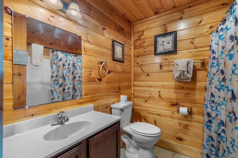 Bathroom, Heavenly View 2 Bedroom Cabin by RedAwning, Sevier