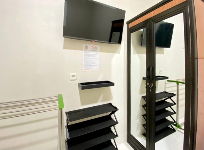 Others 3, Modern Stay near Roxy Mall Jember RedPartner, Jember