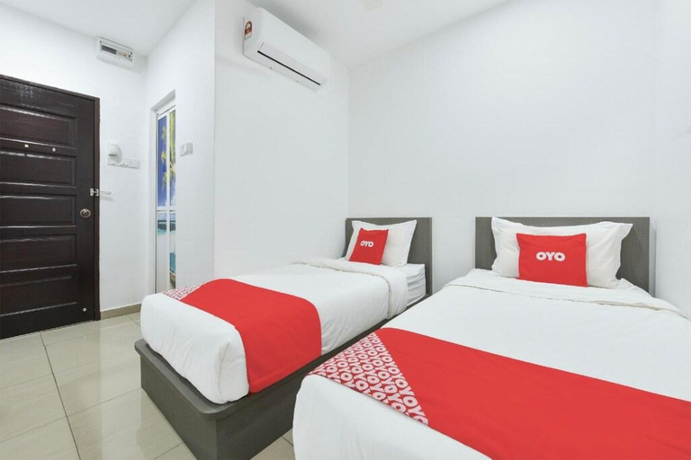 Bedroom 5, Song 99 Hotel, Kluang