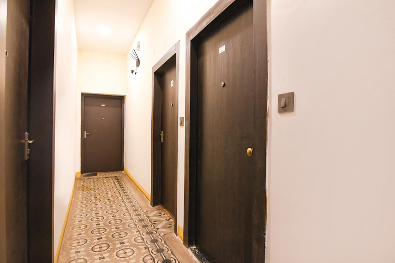 Public Area 3, Fabhotel Kgf, Kolkata