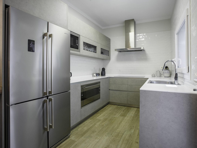 Room 5, Sitges Centre Mediterranean House 5 Bedroom, Barcelona