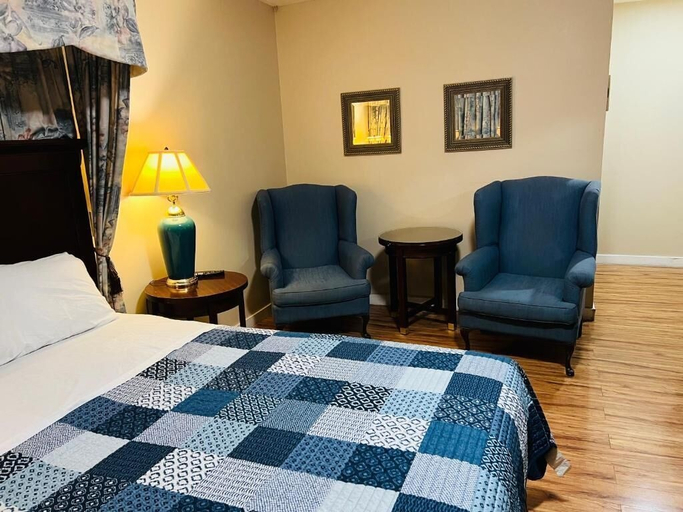 Bedroom 3, Sunset Inn, Niagara
